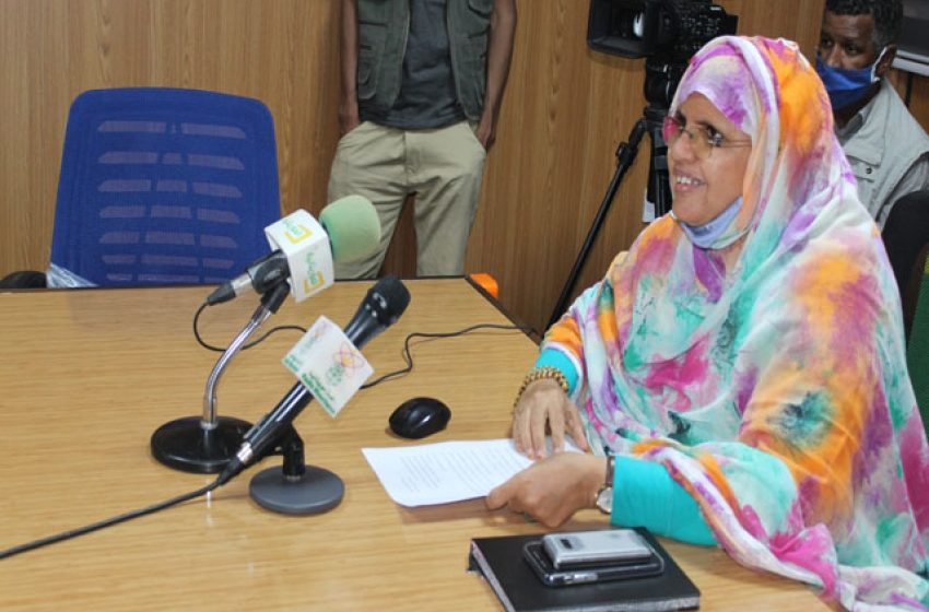 جهة نواكشوط تنظم ندوة عن طريق تقنية الاتصال المتلفز عن بعد حول موضوع الديناميات الترابية والاقتصادية والاجتماعية والبيئية