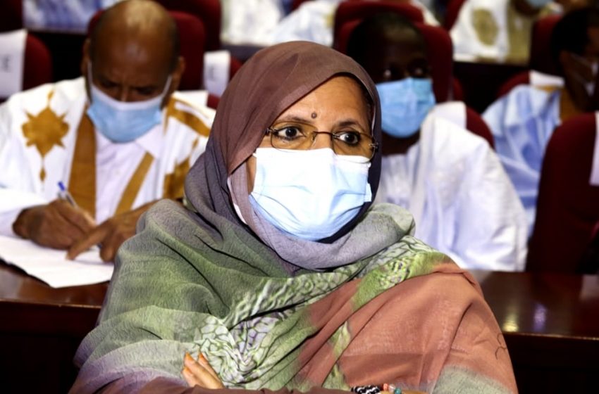 رئيسة جهة نواكشوط تشرف على تنظيم أيام تأبينية للمرحوم محمدن حامد